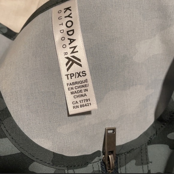 Kyodan w/ liner shorts inside dress - Picture 4 of 5